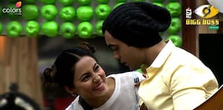 Bigg Boss 11 December 27 2017 LIVE Update: Akash Dadlani's Mother Asks Every One To Stop Bitching About Her Son