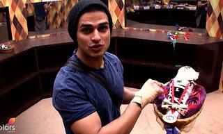 Bigg Boss 11 December 28 2017 LIVE Update: Shilpa Shinde Plans To Traumatize Vikas Gupta Once Again