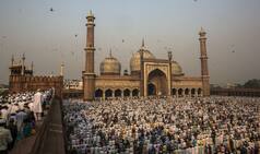 Srinagar: Jamia Masjid Re-opened For Prayers After Over Four Months Since Abrogation of Article 370