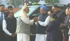 Handshake in Delhi After Bitter Barbs in Gujarat: PM Modi, Manmohan Singh Meet