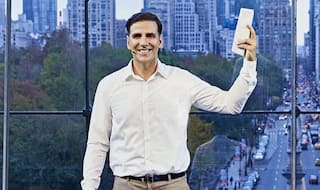 Padman : अक्षय कुमार का लड़कों से सवाल, कभी सेनेटरी नैपकिन पकड़ा है?