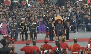 विजय चौक पर संपन्न हुआ 'बीटिंग रिट्रीट', तीनों सेनाओं के बैंड की धुनों ने बांधा समां