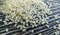 7 Amazing Health Benefits of Sesame Seeds