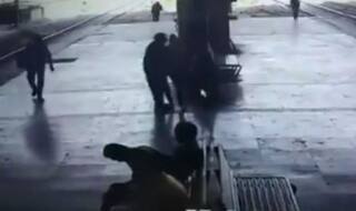 Watch: Man 'Forcibly Kisses' Girl at Turbhe Railway Station in Mumabi, Arrested