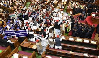 उत्तर प्रदेश: विपक्ष के जबर्दस्त हंगामे से शुरू हुआ विधानसभा का बजट सत्र
