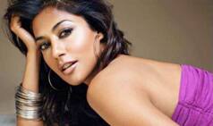 Chitrangda Singh Sizzles At Vogue Beauty Awards Red Carpet - See Pic