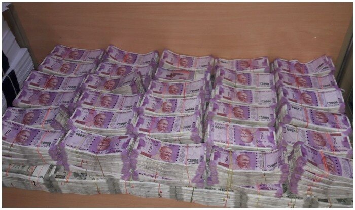 Indian Currency Latest News Videos And Photos On Indian Currency India Com News
