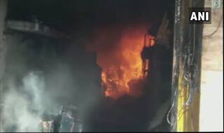 Slum in Pune Caught Fire, no Casualties Reported