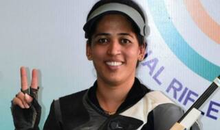 CWG 2018: Tejaswini Sawant Shoots Gold in 50m Rifle 3; Anjum Moudgil Bags Silver
