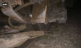 Engine of Patna-Kota Express Train Derails Near Barabanki in Uttar Pradesh