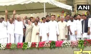 मोदी विरोध का मंचः कुमारस्वामी के शपथ ग्रहण की ये तस्वीरें देखना चाहेंगे आप