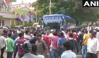 कर्नाटकः कांग्रेस की बैठक में 6 विधायक नहीं हुए शामिल, बंगलूरू से बाहर भेजे जाएंगे MLAs