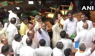 कभी BJP की मदद से CM बने कुमारस्वामी अब कांग्रेस के समर्थन से पाएंगे गद्दी