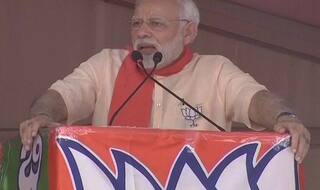 Congress Cares About Deals,  Not Dil or Dalits: PM Modi in  Chitradurga