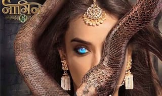 रिलीज हुआ 'नागिन 3' का पोस्टर, सुरभि ज्योति की नीली आंखों पर लिपटा दिखा सांप