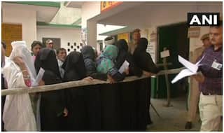 उपचुनाव: EVM में गड़बड़ी की शिकायतों के बीच बंपर वोटिंग