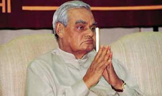 Atal Bihari Vajpayee Poems: A Look at Some of His Famous Couplets