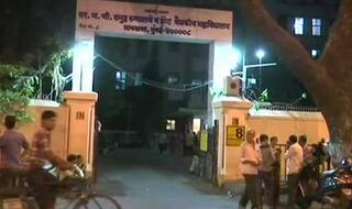 सीने में दर्द उठने के बाद इंद्राणी मुखर्जी मुंबई के जेजे अस्पताल में भर्ती, हालत स्थिर