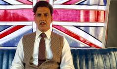 Akshay Kumar Will Leave You Intrigued in Gold   s New Poster