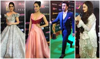 From Rekha's Salaam-e-Ishq to Varun Dhawan's Tamma Tamma - Check Out Inside Videos From IIFA Awards 2018