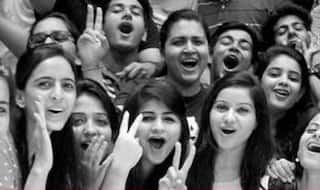 NEET Result 2022: चार टॉपर्स को मिले समान अंक, फिर कैसे तय की गई रैकिंग, यहां जानें क्या रही प्रक्रिया