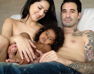 Trolls Hit Sunny Leone, Daniel Weber For Posting A Bold Picture With Daughter Nisha On Father   s Day