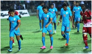 बारिश और खचाखच भरे स्टेडियम में कप्तान सुनील छेत्री के गोल से भारत ने कीनिया को 3-0 से हराया