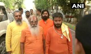 Yogi Adityanath Meets Ayodhya Priests After Their Warning Against BJP Dropping Temple Issue