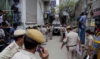 बुराड़ी केस: स्वर्गवासी पिता से बात करता था बेटा, कभी किसी को घर नहीं बुलाता था परिवार