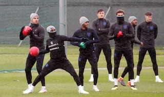 England Battle Rain In Training Session Ahead of Quarter-Final Clash