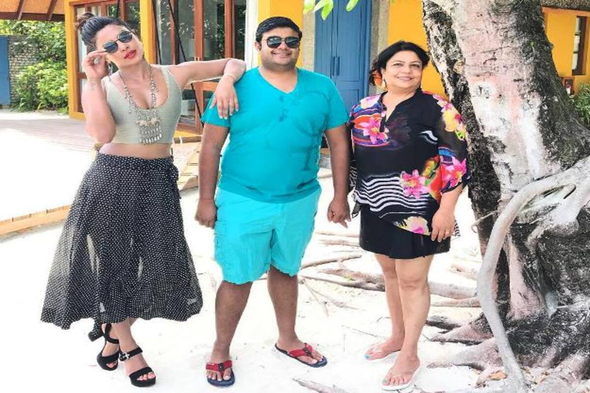 Priyanka Chopra S Birthday Vacation In Maldives Is A Desi Family
