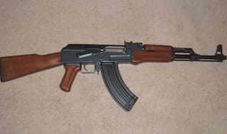 पाकिस्तान ने ड्रोन से पंजाब में गिराई AK-47 राइफल और कारतूस, पुलिस ने जब्त की