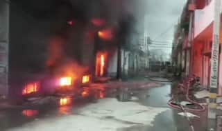 Fire Engulfs Plastic Bags Factory in Delhi's Nangloi; no Casualties Reported