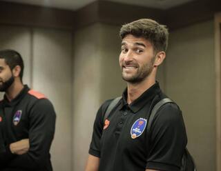 ISL: Spanish Midfielder Tebar Returns to Delhi Dynamos