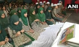 लखनऊ में इस स्‍कूल में हो रही पूर्व प्रधानमंत्री वाजपेयी के जल्‍द ठीक होने की प्रार्थना, देखें VIDEO
