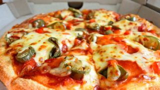 'Oregano Toh Free Rahega Na?' Netizens After AAAR Rules 18% GST on Pizza Toppings