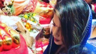 Priyanka Chopra at Lalbaugcha Raja 2017: Globetrotter Actress Is Back in Mumbai for Ganpati Utsav