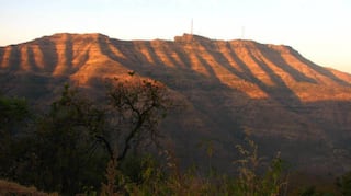 Planning a Trip to Sinhagad From Pune? Here's How You Can Reach it by Road