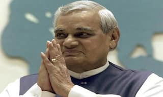 वाजपेयी ने 2004 के चुनाव नतीजे से पहले ही कहा था, 'सरकार तो गई, हम हार रहे हैं'