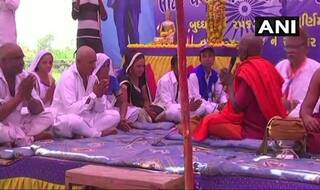 हरियाणा के हिसार जिले में 300 दलितों ने बौद्ध धर्म अपनाया