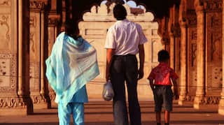 Five things to keep in mind while traveling with kids