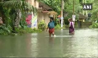 नौसेना बनी देवदूत, करीब 17,000 केरलवासियों को बाढ़ से बचाया