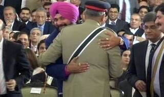 Hugplomacy Row: Won't Let Navjot Singh Sidhu Enter Baghpat, Says Hindu Jagran Manch