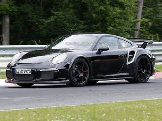 Video: Upcoming Porsche 911 GT2 caught testing at Nurburgring