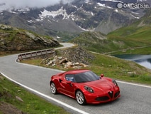 Alfa Romeo 4C laps the Nurburgring in 8m 4sec