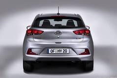 New 2018 Hyundai i20 Clear Spy Shots Emerge; Launch Date, Price in India, Specs, Features, Interior