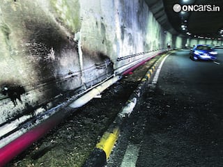 Honda Civic goes up in flames in New Delhi; Owner dead!
