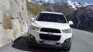 2012 Chevrolet Captiva caught testing (Exclusive Video)