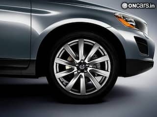 2013 Volvo XC60 Inscription unveiled