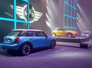2015 Mini Cooper 3-door and Mini 5-door versions launched in India: Price starting from INR 31.85 lakhs for New Mini Cooper